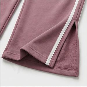 ชุดวอร์มเรียบง่ายสำหรับผู้หญิง แฟชั่น 2 ชิ้น ชุดออกกำลังกายคอวี สำหรับฤดูหนาว ชุดกีฬา ชุดฟิตเนส - Product Image 6