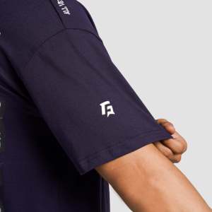 Camiseta Hustle Azul Marino con Diseño Elegante, Estilo Jersey de 300 Gramos, Etiqueta Personalizada, Impresión Serigráfica para Ejercicio - Product Image 5