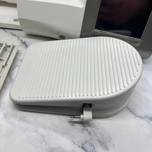 Machine à coudre et à broder informatisée B-a-b-y Lock E-l-l-e-g-a-n-t-e BLG, vidéo intéressante - Product Image 4