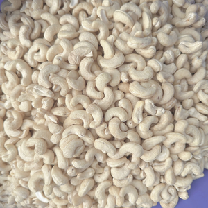 Vente flash : Noix de cajou brutes W240 Santigo Vietnam, emballage personnalisé disponible - Product Image 1