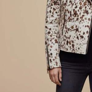 Veste en cuir de vache véritable sur mesure pour homme, style motard, marron, blanc, imprimé vache, vêtements d'hiver - Product Image 6