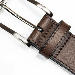เข็มขัดหนังวัวแท้หัวเข็มขัดเหล็กสำหรับผู้ชายแฟชั่นใหม่ขายส่ง - ดีไซน์ปรับแต่งได้ คุณภาพสูง เป็นมิตรกับสิ่งแวดล้อม และทนทาน - Product Image 3