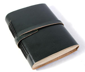 Journal en cuir personnalisé avec couverture en coton gaufré assortie, motif Arbre de Vie et feuilles de chanvre autour - Product Image 3