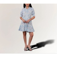 Robe Courte Fleurie en Coton Dobby pour Femme, Col Carré Élégant et Décontracté, Taille Naturelle, Coupe Ajustée Évasée, Tissu Respirant, Idéale pour le Bureau (ODM)