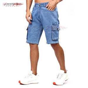 กางเกงยีนส์ขาสั้นลำลองสำหรับผู้ชายมีกระดุมปิดและมีหลายกระเป๋า - Product Image 2