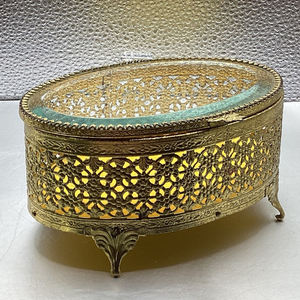 Forme ovale taille personnalisée nouveau décoratif Look Royal biseauté boîte en verre métal laiton en relief bordure bijoux souvenir bibelot boîte déco - Product Image 6