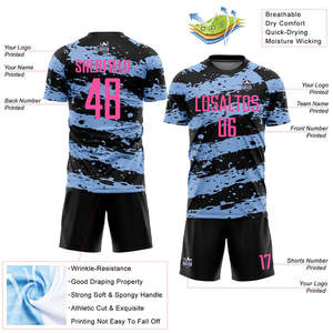 Fournisseur d'uniformes de football offrant aux joueurs des tissus durables, un confort à séchage rapide, une performance extensible et une silhouette moderne - Product Image 2