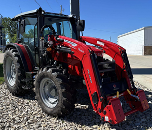 Tractor Agrícola Massey Ferguson 4710 de la MEJOR CALIDAD, 2026, 100 HP, Diésel, 4x4, con Motor, Caja de Cambios y Rodamientos - Product Image 1