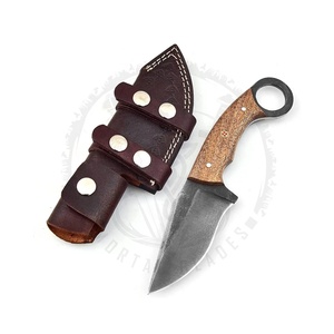 Fabricante profesional Cuchillo para acampar Cuchillo para exteriores Caza Hoja fija Mango de madera de nogal Cuchillos de caza - Product Image 1
