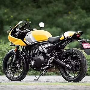 Dernières nouveautés 2025 Triumphs Thruxton 400 Motocyclettes - Product Image 2