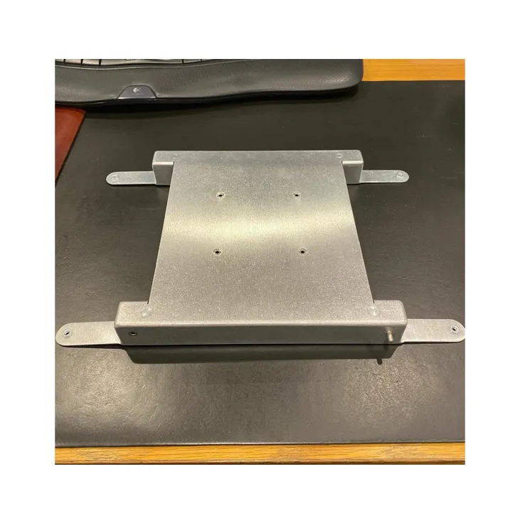 Exportateur d'acier doux de fabrication de tôle CNC de qualité supérieure et d'estampage de pièces de tôle à un excellent prix