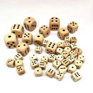 Jeu de bureau de dés en bois vintage de forme carrée sculptée avec coins arrondis Option économique pour l'exportation - Product Image 2