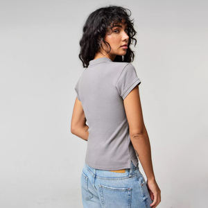 Polo de manga gorra de lujo para mujer Premium 100% algodón longitud corta ropa de calle moda Top logotipo personalizado ropa al por mayor - Product Image 3