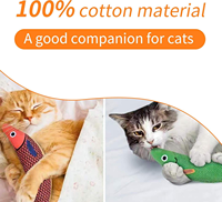 Jouets sonores interactifs pour chats de haute qualité, vente en gros par le fabricant, jouets pour animaux de compagnie en forme de poisson Saury qui couinent
