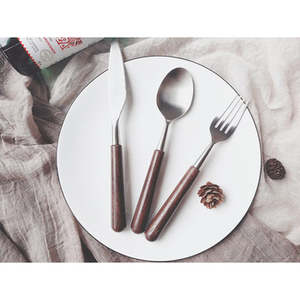 Ensemble de couverts classiques à manche en bois de 3 en acier inoxydable poli pour la restauration d'événements à domicile et la vaisselle de restaurant meilleure utilisation - Product Image 3