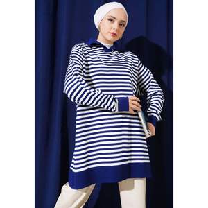 เสื้อถักลายทางแนวนอนคอปกสีน้ำเงินเข้ม - Product Image 3