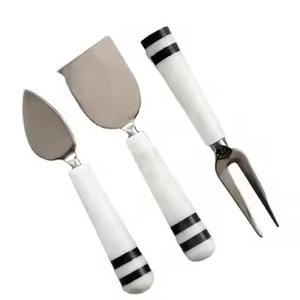 Juego de Cuchillos y Servidor de Queso con Mango de Acero Inoxidable, Ecológico, Apto para Lavavajillas, para Cenas Elegantes, Bodas, Utensilios de Cocina Duraderos - Product Image 1