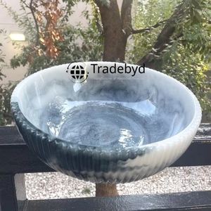 Bol élégant en résine pour idées de cadeaux de luxe et décoration intérieure par Tradebyd - Product Image 1