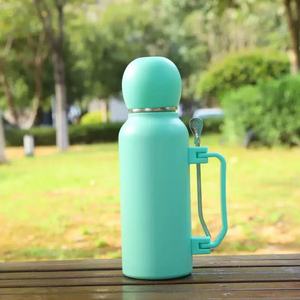 Kit de Yerba Mate <span class=keywords><strong>para</strong></span> Familias o <span class=keywords><strong>Parejas</strong></span>, Termo de Acero Inoxidable 304 con Diseño de Copa de Fútbol Brasileña, Taza <span class=keywords><strong>para</strong></span> Yerba y Pajita Mezcladora - Product Image 6