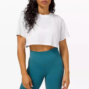 Femmes de haute qualité coton Jersey tissu Crop hauts Logo personnalisé brodé T-Shirts respirant Streetwear pour l'été en gros - Product Image 2