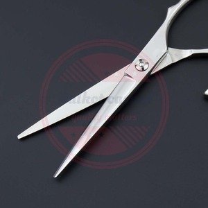 Tijera de cuchilla de afeitar con mango giratorio de acero inoxidable, tijeras profesionales para cortar el cabello con estuche de cuero - Product Image 4