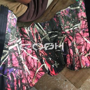 Corset sous-poitrine imprimé Muddy Girl - Product Image 1