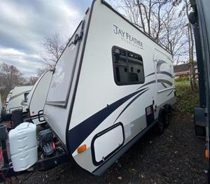 Jayco Jay Feather Ultra Lite X18D d'occasion de 2016 prêt à être vendu - Product Image 1