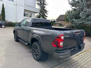 HI LUX XTRA CAB INVINCIBLE 2024 USADO, SUV con Volante a la Izquierda, Asientos de Tela, 7 Plazas, Transmisión Automática, en BUEN ESTADO - Product Image 2