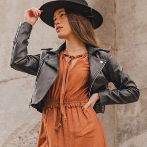 Veste en cuir pour femme de style nouveau, rembourrage en coton teinté, imperméable, matelassée, hiver, service OEM, élégante - Product Image 6