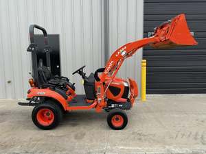 รถแทรกเตอร์ Kubota BX1880 ขนาด 18 แรงม้า พร้อมที่ตักด้านหน้า รถแทรกเตอร์อเนกประสงค์ขนาดกะทัดรัด พร้อมปั๊มเกียร์ สำหรับงานฟาร์ม สนามหญ้า และงานก่อสร้าง - Product Image 5
