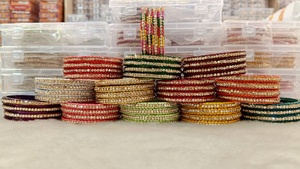 Bracelets Rajwadi classiques pour femmes en métal fabriqués avec perle en forme de boule principale adaptée aux festivals de mariage et à l'usure quotidienne - Product Image 3