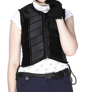 Chaleco de equitación de diseño ligero y ajuste cómodo con tela transpirable y uso suave y cómodo. - Product Image 6