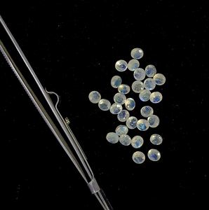 Piedra lunar de arcoíris Natural de 4,5,6,7mm, forma redonda facetada, piedras preciosas semipreciosas para fabricación de joyas al por mayor - Product Image 3