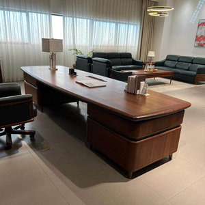 Bureau de direction rectangulaire en bois massif noyer noir avec cadre renforcé, bord incurvé, grain naturel, garantie 1 an - Product Image 2