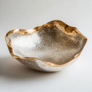 Tazón de Perlas con Borde Dorado, Tazón Artesanal, Vajilla de Lujo Hecha a Mano para Cenas Elegantes y un Toque Atemporal a la Mesa - Product Image 3