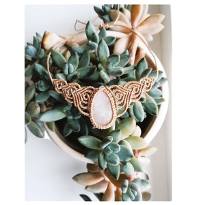 Trendy Fashion Jewelry Pearl Necklace Leaf Short Necklace Women America Gift Moonstone Pearl Necklace - Product Image 1