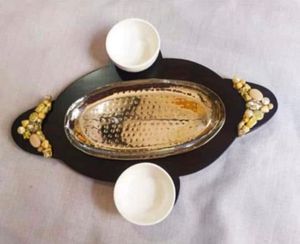 Plato de aperitivos de madera con elegante diseño de perlas para cuencos de fiesta - Product Image 1