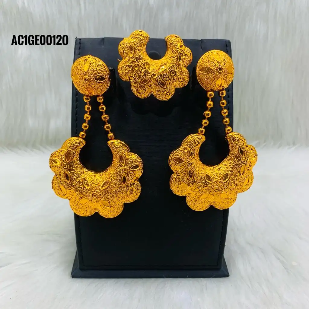 design beautiful and unique glam jewelry earrings