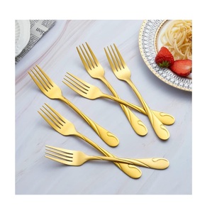 Meilleure qualité exportateur et vendeur de l'Inde maison dîner cuillère fourchette en acier inoxydable or poli ensemble de couverts - Product Image 1