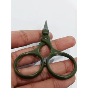 กรรไกรความแม่นยำระดับพรีเมียม คุณภาพระดับศัลยกรรม สีดำและสีเขียว ประสิทธิภาพสูงสำหรับงานเครื่องประดับและงานฝีมือความงาม - Product Image 2