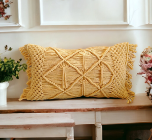 Coussin lombaire en macramé floral jaune, Bohème, Coussin - Product Image 2