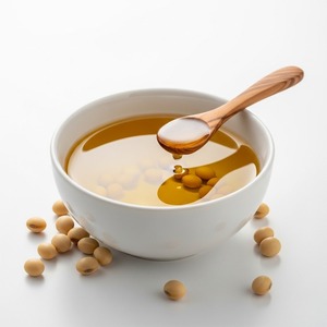 Discounted Bulk Soybean Oil Refined and Clean Perfect for Global Distribution in Retail and Food Processing Sectors - Product Image 3
