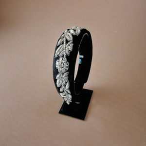 Lightweight Durable Perfectly Shaped Handmade Embroidered Velvet Headband Luxury Floral Stitch <b>Hairband</b> Fashion Accessories - Product Image 3