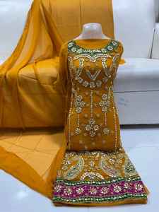 Fait à la main belle robe de mariée pakistanaise dernières femmes pakistanaises Mehndi robe meilleurs prix de gros - Product Image 5