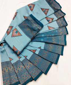 Superbe Saree en georgette pour femme avec broderie de mariée exclusive et chemisier fantaisie prêt à l'emploi pour la fête de mariage - Product Image 4