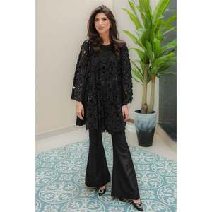 Ensemble pour femmes Laia Black - Product Image 1