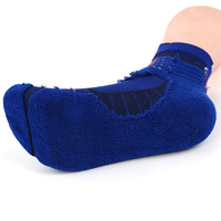 Vente en gros d'usine de chaussettes d'été pratiques pour le sport et le fitness chaussettes personnalisées chaussettes de compression de course de haute qualité pour hommes