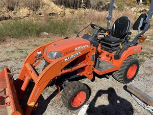 รถแทรกเตอร์ขนาดเล็ก Kubota BX2370 พร้อมที่ตักและหลังขุด ขายดี, อุปกรณ์การเกษตรขายส่ง, ราคาโรงงาน, คุณภาพดีที่สุดจากออสเตรีย - Product Image 3