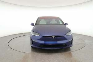 2024 Tesla Model X Plaid AWD Vehículo eléctrico bastante usado Caja de cambios automática Asientos de cuero Interior oscuro Techo solar panorámico izquierdo - Product Image 4