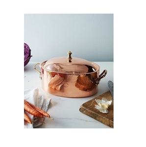 Casserole en cuivre artisanale élégante et durable avec un design classique et des poignées en laiton - Product Image 1